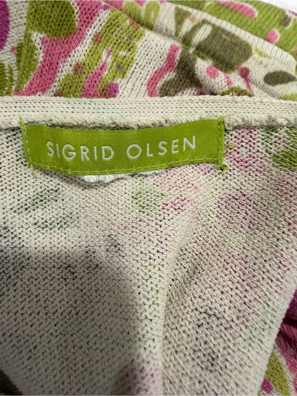 Sigrid Olsen Pink & Olive Paisley Keyhole Long-Sleeve Top - Picture 8 of 10